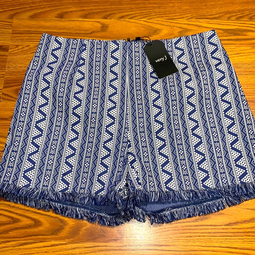 Very J high waist fringe shorts size L